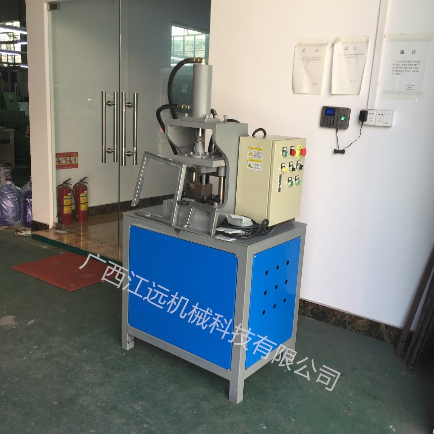 廣西江遠機械L45-RO80方管液壓角度機
