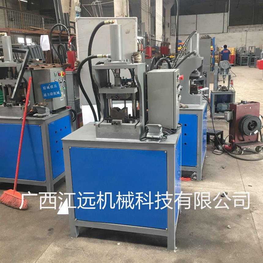 新款液壓方管角度機、鍍鋅鐵管沖切45度角一次成型90度框架機器