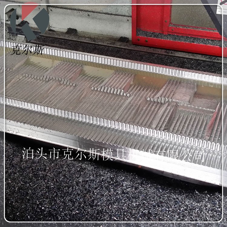 河北克爾斯kes1340彩砂金屬瓦模具專業加工爆款