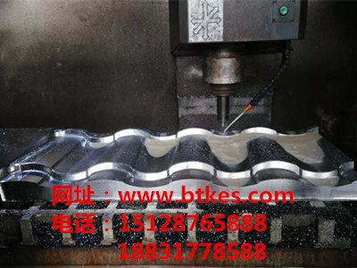 河北泊頭彩石金屬瓦模具，羅馬型彩石金屬瓦模具