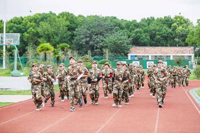 蘇州青少年戶(hù)外拓展活動(dòng)營(yíng)地教育暑期軍事夏令營(yíng)體驗(yàn)課火熱報(bào)名中