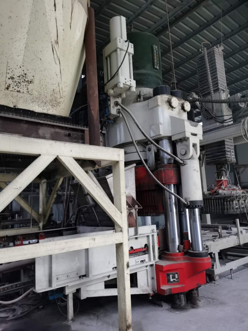8成新   海源HF1100二手全自動液壓機