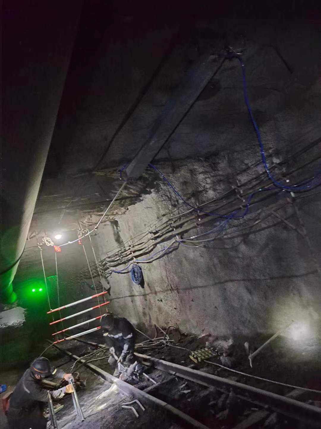 礦用跑車防護裝置ZDC30-2.5 一坡三擋 運行平穩(wěn)