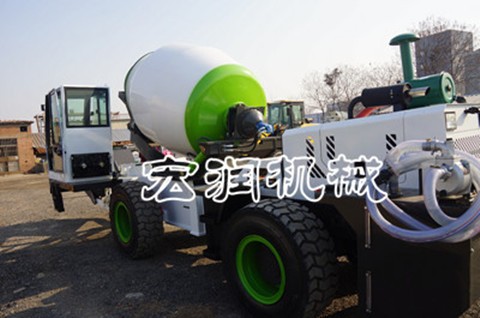 鉸接式1.6方自上料攪拌車(chē) 自動(dòng)裝載移動(dòng)式混凝土攪拌車(chē)