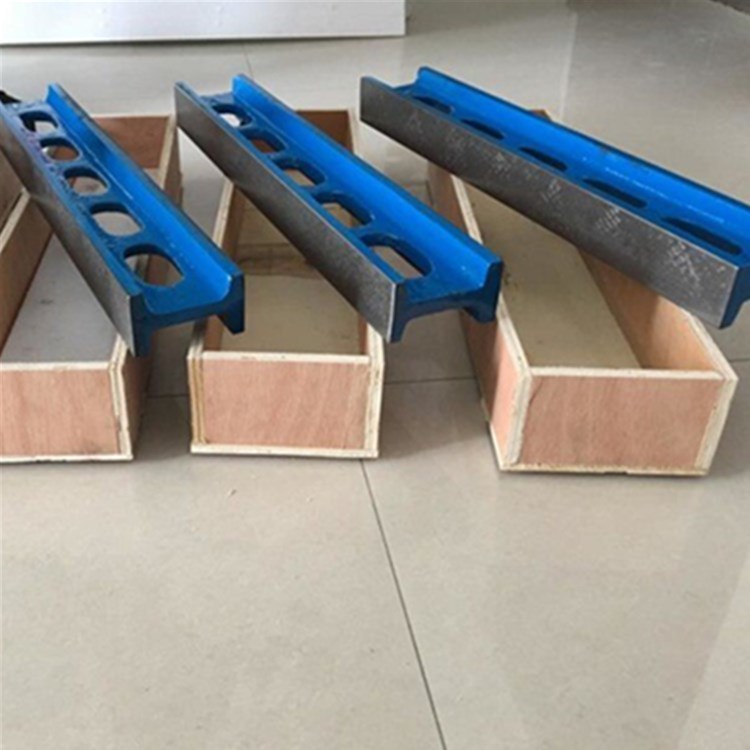 華宇量?jī)x鑄鐵平尺檢驗(yàn)用尺測(cè)量工字直尺定制加工