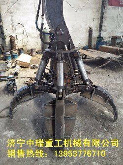 南京裝載機改裝抓木機 多功能裝載機 抓草機現貨供應