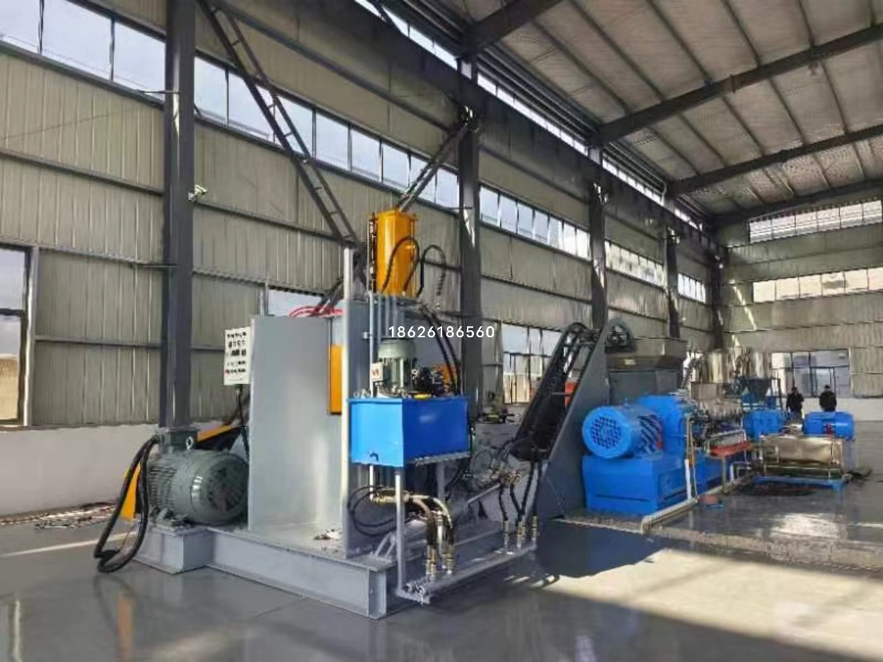 新能源汽車電線電纜線束等密煉機(jī)造粒機(jī)生產(chǎn)設(shè)備