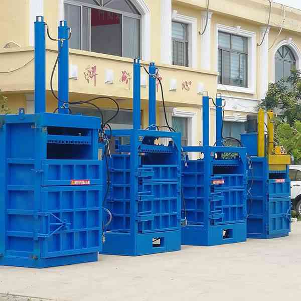 河池廢紙箱40噸立式液壓打包機圖片