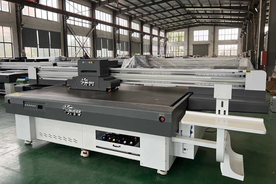 金屬標(biāo)識牌uv平板打印機(jī) 理光G5噴頭萬能打印機(jī)