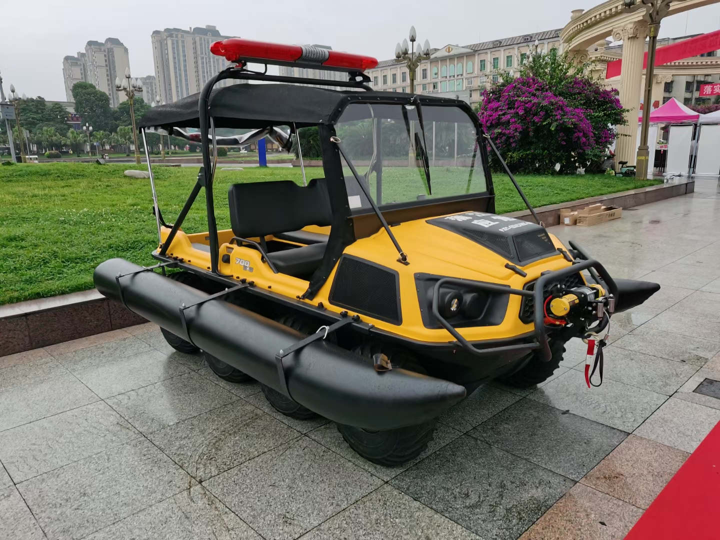 對付惡劣環(huán)境我有霸王龍BWL水陸兩棲全地形車就夠了