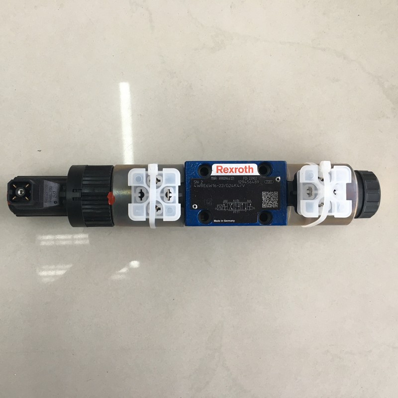 力士樂液壓閥R900944121 4WRE6W16-2XG24K4V