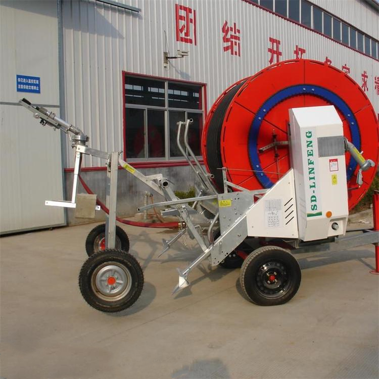 澆地灌溉機 農(nóng)業(yè)噴灌設(shè)備 澆地用卷盤式噴灌機 農(nóng)田節(jié)水灌溉機
