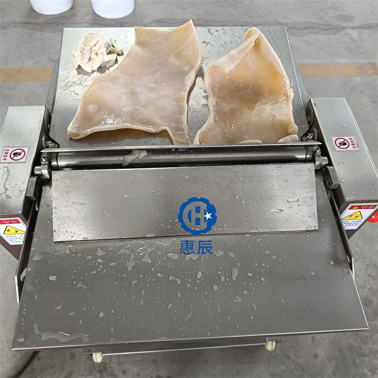 大小塊鮮豬皮去油機 家用小型豬皮刮油機 500型豬皮刮脂機視頻
