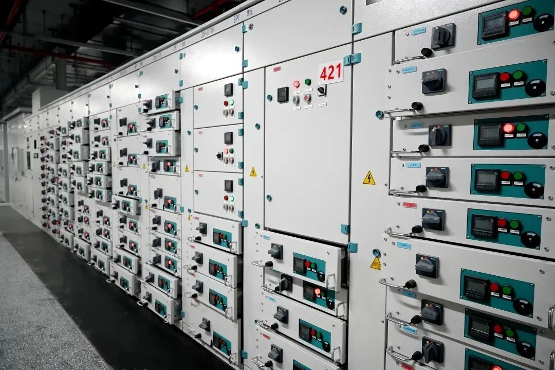 智光電氣承接安遠高低壓配電工程包通電
