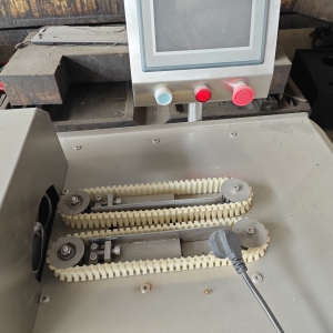 鱈魚腸扎線打結機加工設備全自動臘腸扎線機香腸親親腸扎線機