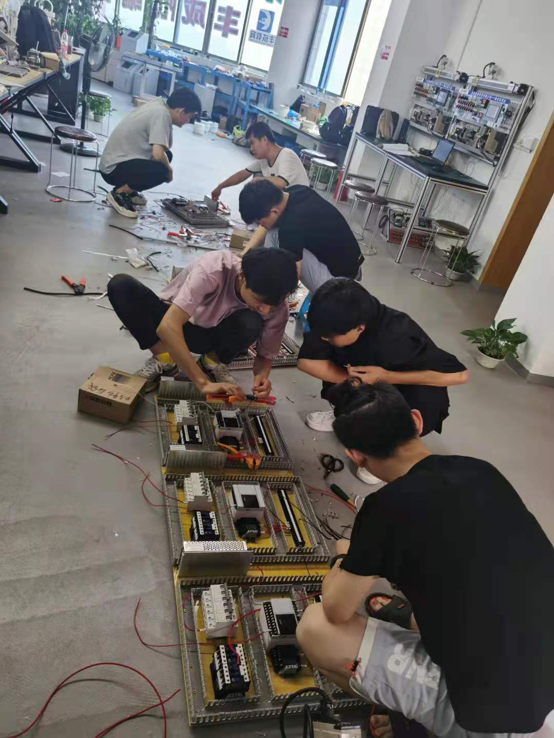豐成教育帶你探索自動化行業的奧秘
