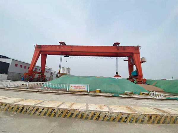 安徽淮南龍門(mén)吊租賃 60噸120噸梁場(chǎng)龍門(mén)吊提梁機(jī)