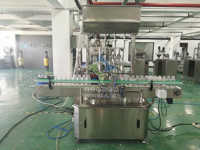 制動液灌裝機/北京現代懸浮液灌裝機為你保駕護航